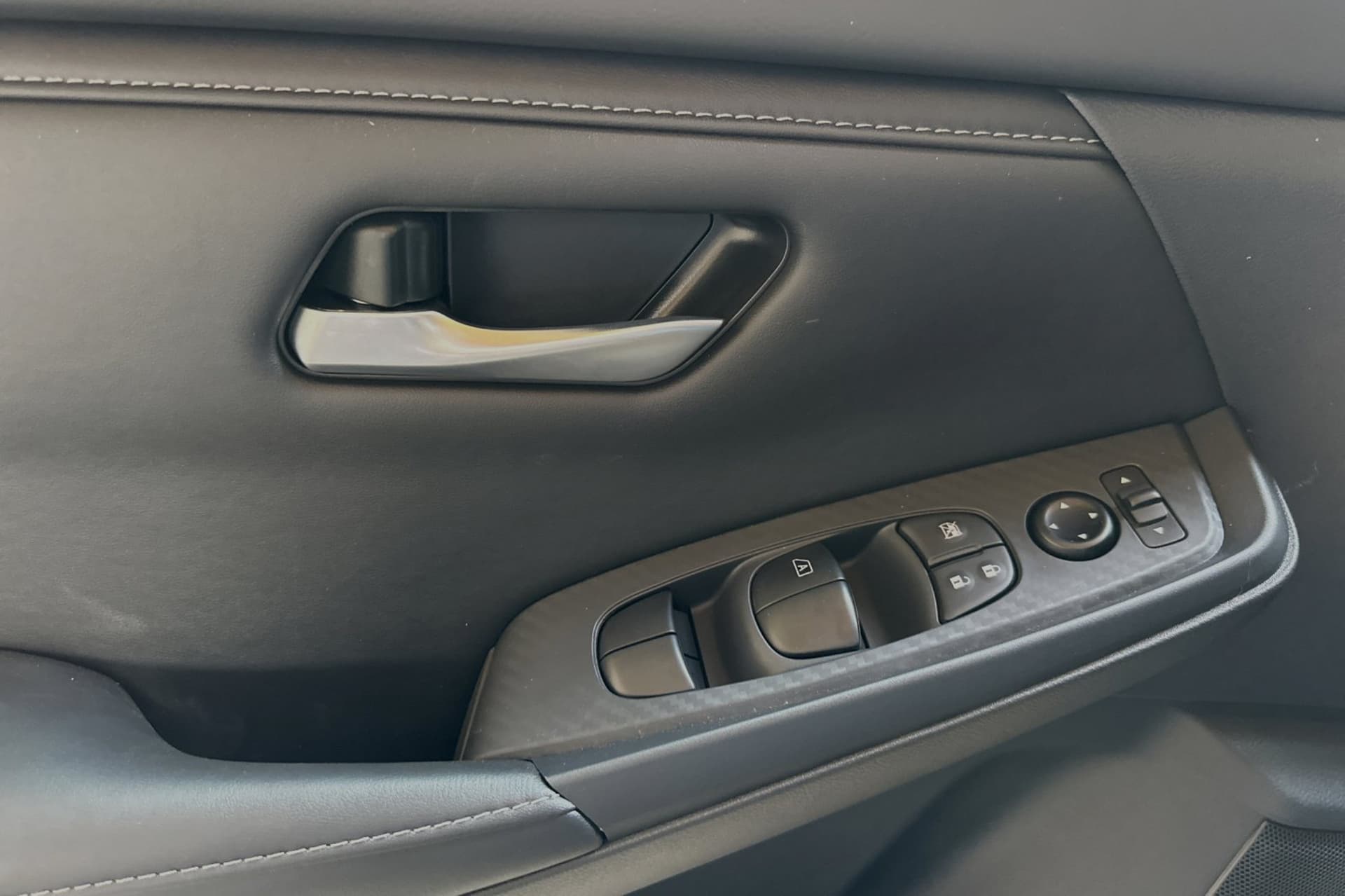 2025 Nissan Sentra SV 8