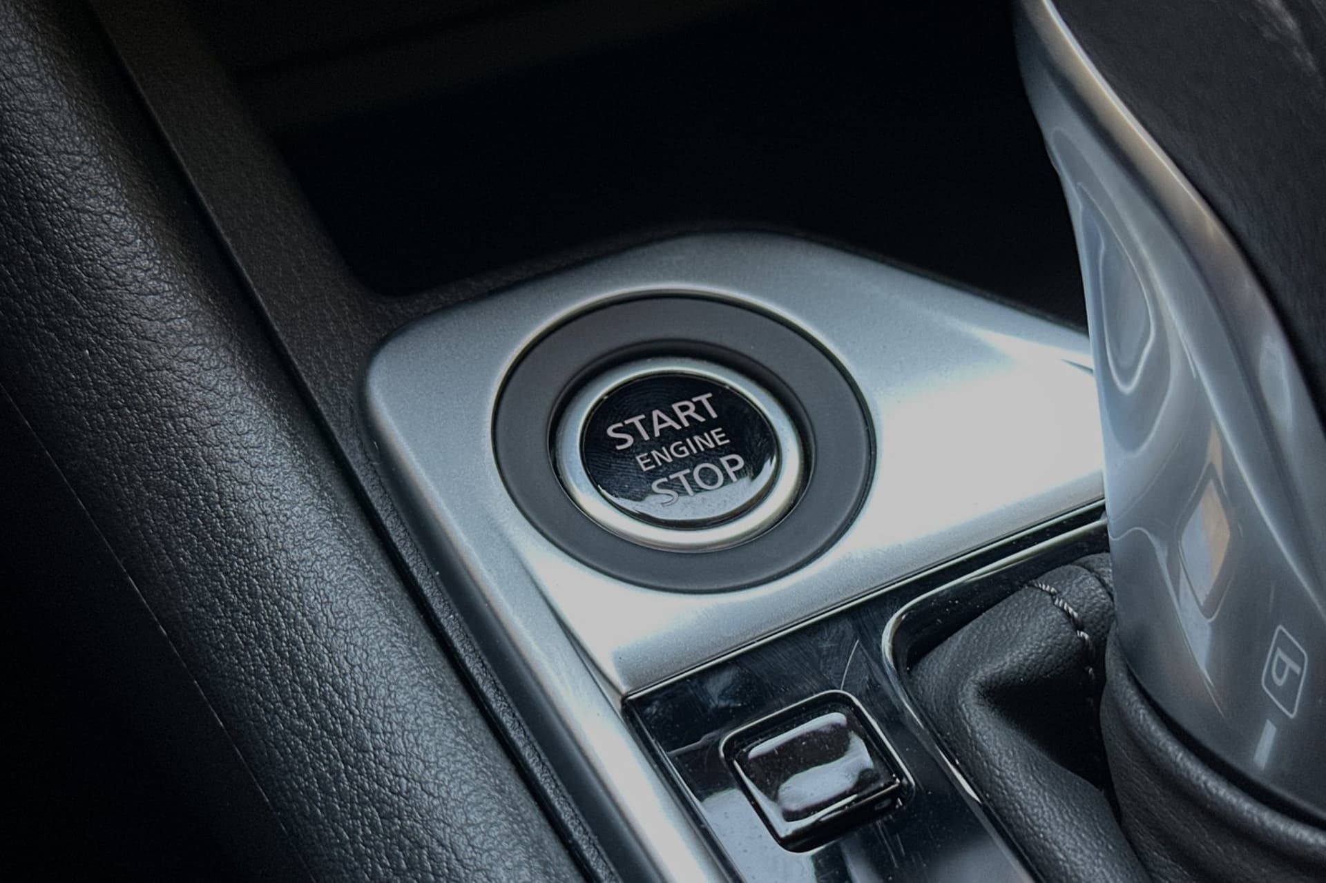 2025 Nissan Sentra SV 18