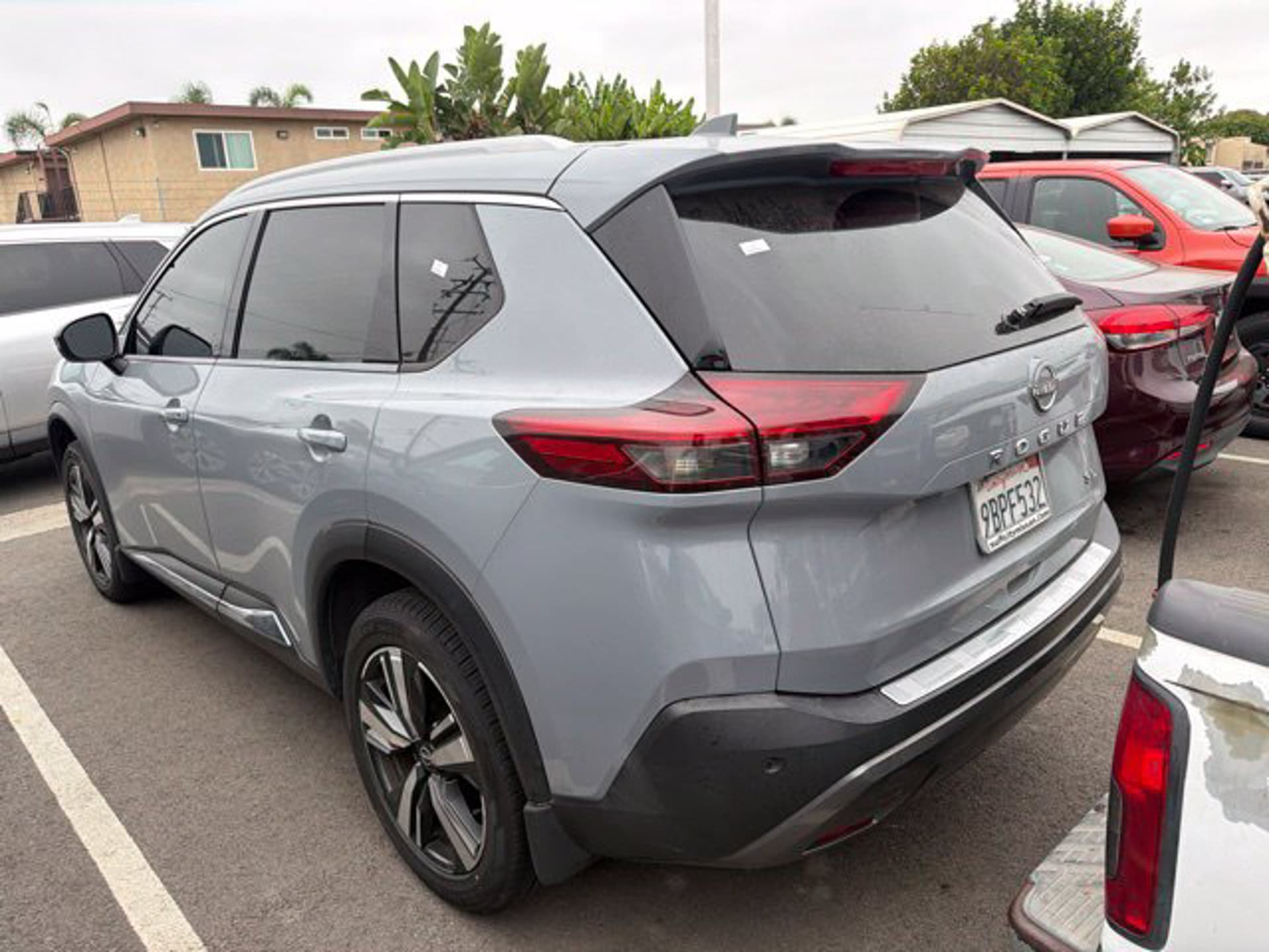 2022 Nissan Rogue SL 3