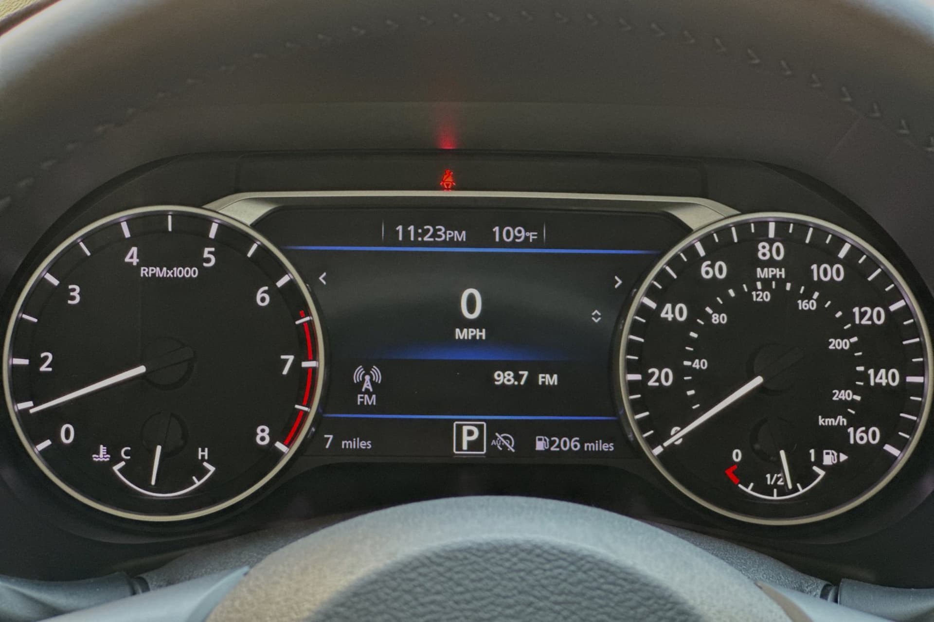 2025 Nissan Sentra SV 20