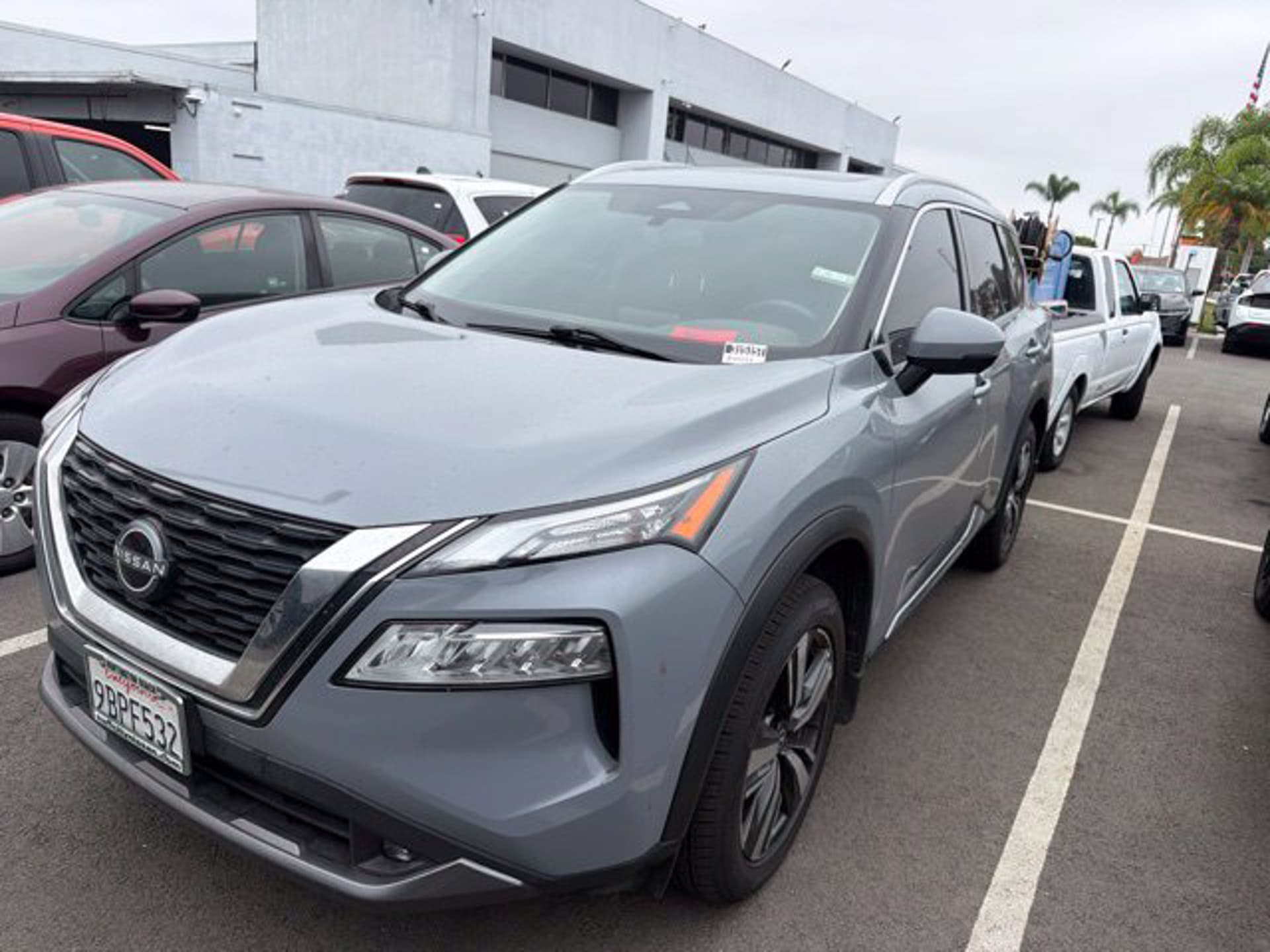 2022 Nissan Rogue SL 2
